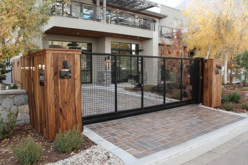 Driveway Gate Replacement in Plano, TX